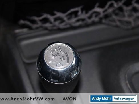 Used 2014 Jeep Wrangler Unlimited Sahara image 39