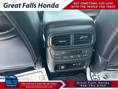 Used 2025 Honda Pilot Black Edition image 22