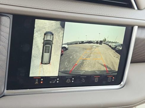 Used 2024 GMC Yukon XL Denali w/ Advanced Technology Package AWD/4WD image 28