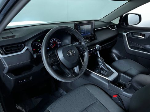 Certified 2022 Toyota RAV4 XLE FWD image 12