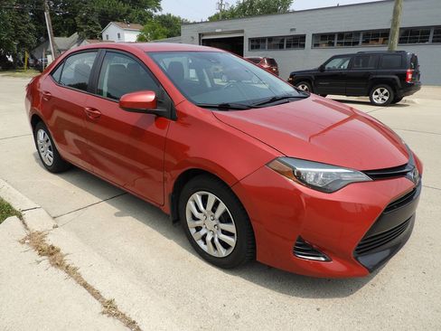 Used 2019 Toyota Corolla L FWD image 10