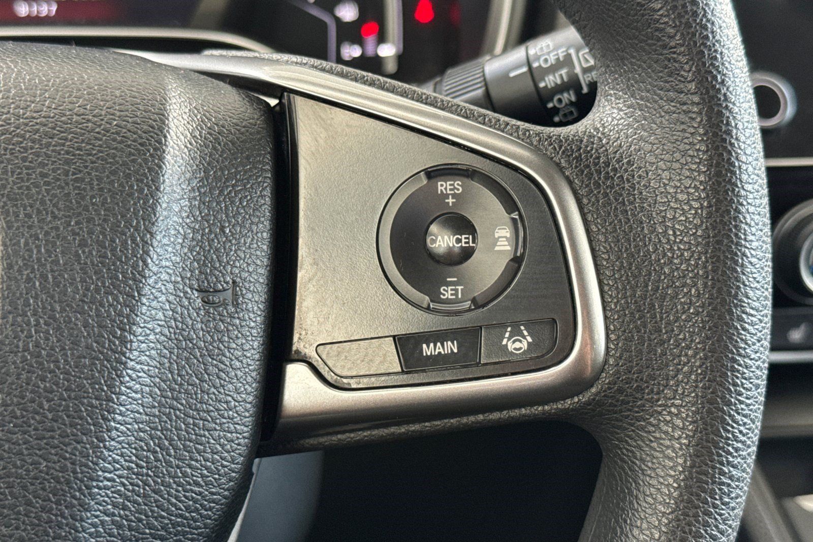 Used 2018 Honda CR-V EX image 31