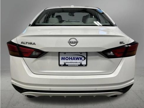 Used 2024 Nissan Altima 2.5 SL FWD image 4