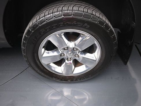Used 2018 RAM 1500 Express w/ Express Value Package AWD/4WD image 17