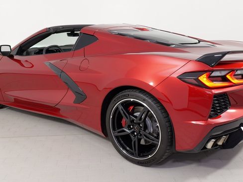 Used 2021 Chevrolet Corvette Stingray w/ Z51 Performance Package image 31