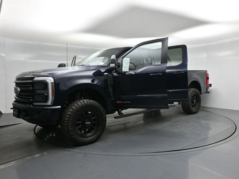 New 2025 Ford F250 Platinum image 28
