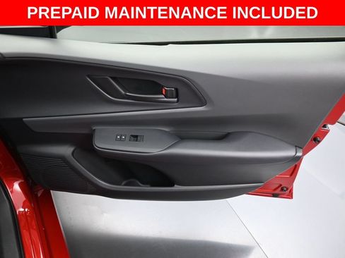 Certified 2025 Toyota Prius LE FWD image 31