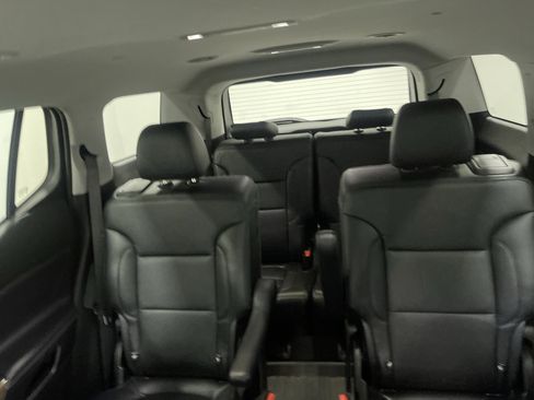 Used 2020 GMC Acadia SLE w/ Driver Convenience Package image 11