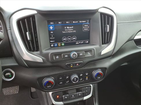 Used 2022 GMC Terrain SLE w/ Driver Convenience Package image 22