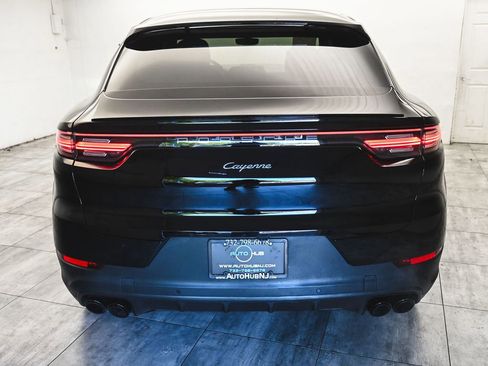 Used 2022 Porsche Cayenne Platinum Edition AWD/4WD image 5