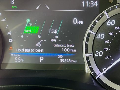 Used 2022 Toyota Highlander XLE image 13