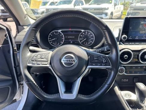 Used 2022 Nissan Sentra SV FWD image 14