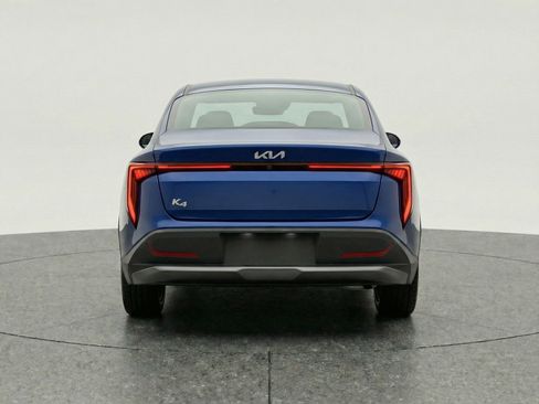 Used 2025 Kia K4 LXS image 7