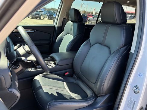 Used 2024 Honda Pilot EX-L image 7