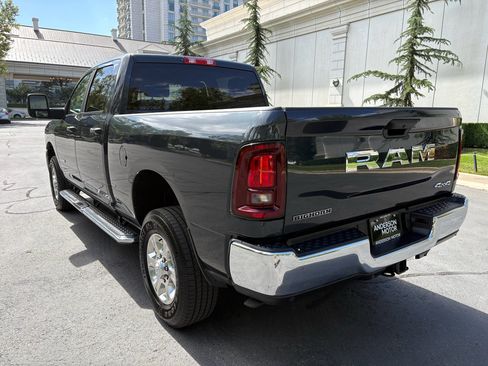Used 2026 RAM 2500 Big Horn AWD/4WD image 8