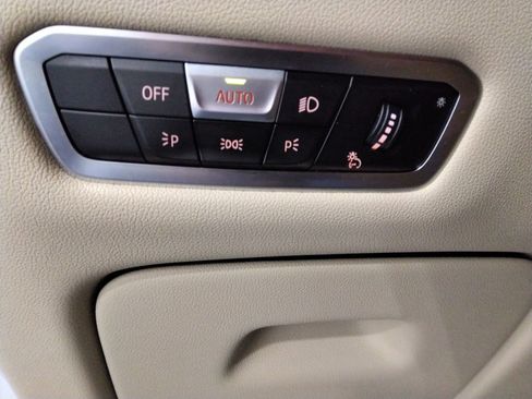 Used 2022 BMW X5 xDrive40i w/ Executive Package image 18