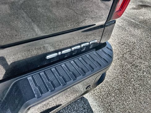 Used 2021 GMC Sierra 1500 Denali w/ Denali Ultimate Package AWD/4WD image 8