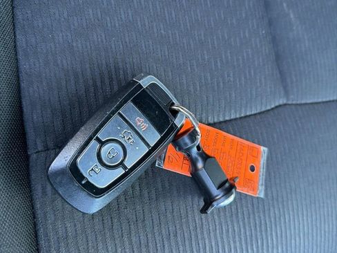 Used 2020 Ford Expedition XLT image 36