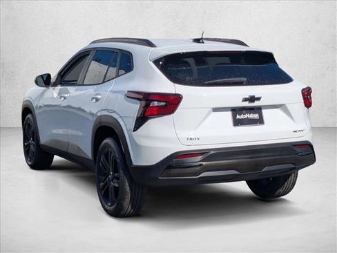 New 2026 Chevrolet Trax ACTIV w/ Sunroof Package FWD image 9