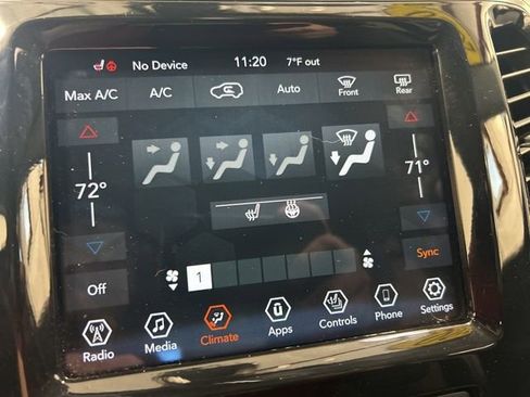 Used 2020 Jeep Cherokee Limited image 29