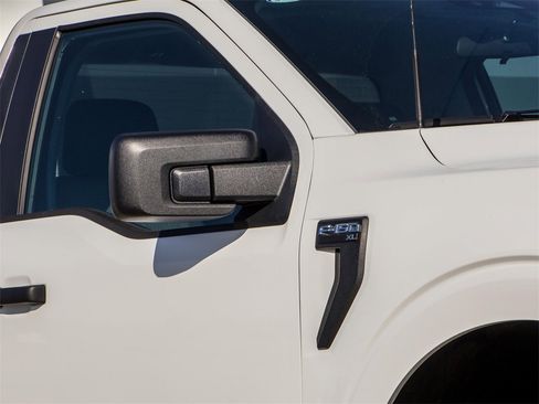 Used 2025 Ford F150 XL w/ Equipment Group 103A High image 3