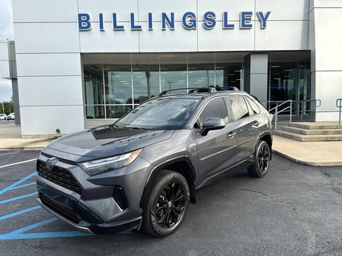 Used 2023 Toyota RAV4 SE AWD/4WD image 1