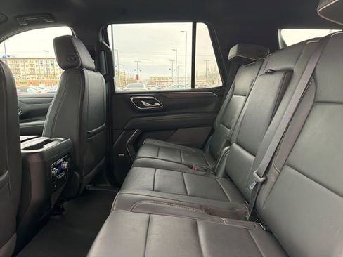 Used 2024 GMC Yukon SLT image 20