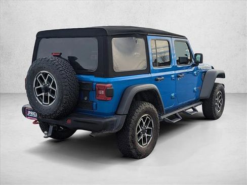 Used 2024 Jeep Wrangler Rubicon w/ Capability Package image 5