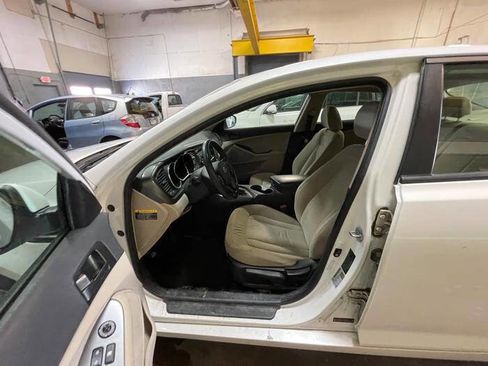 Used 2011 Kia Optima LX image 21