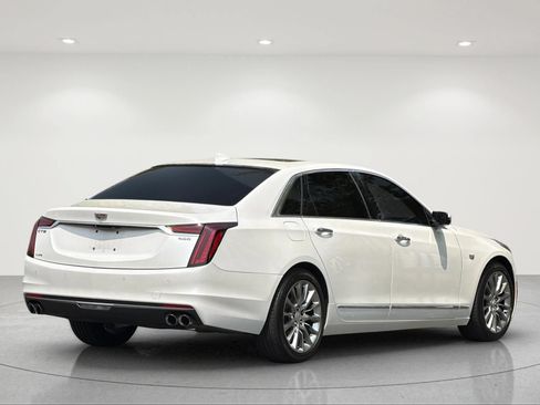 Used 2020 Cadillac CT6 Luxury w/ LPO, Premium Carpet Package AWD/4WD image 5