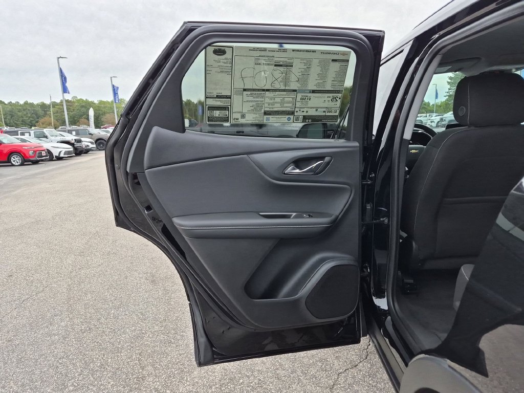 New 2026 Chevrolet Blazer LT w/ Convenience Package FWD image 27