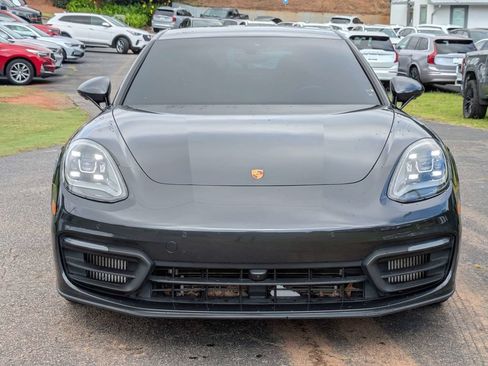 Used 2022 Porsche Panamera RWD image 9
