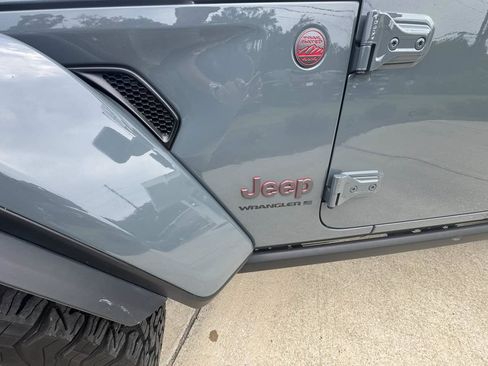 Used 2024 Jeep Wrangler Unlimited Rubicon AWD/4WD image 21