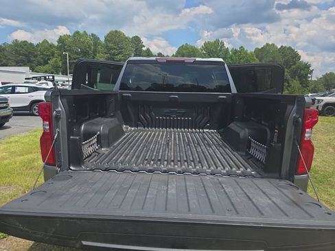 Used 2021 Chevrolet Silverado 1500 RST w/ Z71 Off-Road Package AWD/4WD image 13