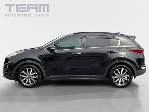 Used 2018 Kia Sportage EX w/ EX Technology Package FWD image 4