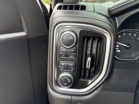 Used 2022 GMC Sierra 1500 Elevation image 16