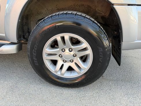 Used 2006 Toyota Sequoia SR5 RWD image 13