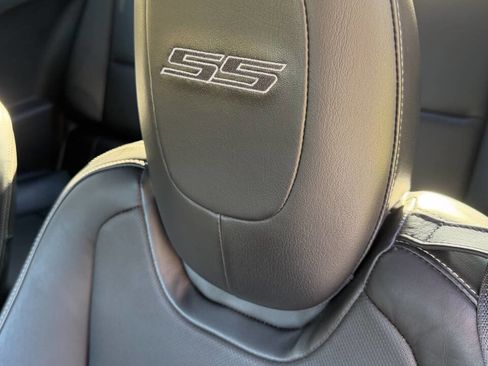 Used 2010 Chevrolet Camaro SS w/ RS Package image 27