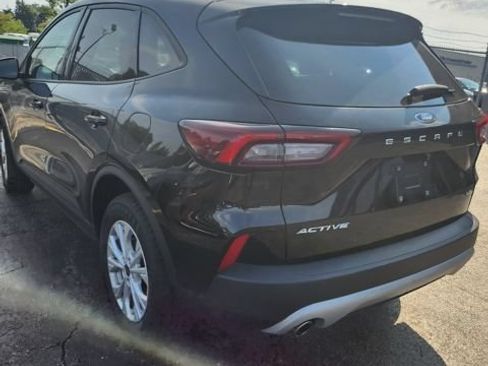 Used 2025 Ford Escape Active AWD/4WD image 16