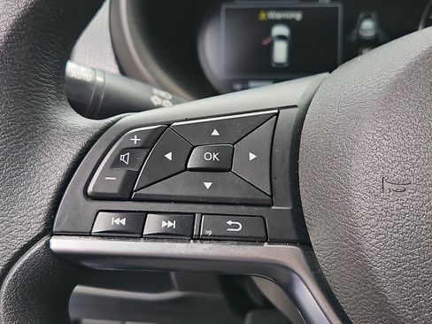Used 2023 Nissan Kicks SV FWD image 22
