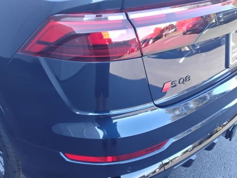 New 2026 Audi SQ8 Prestige image 9