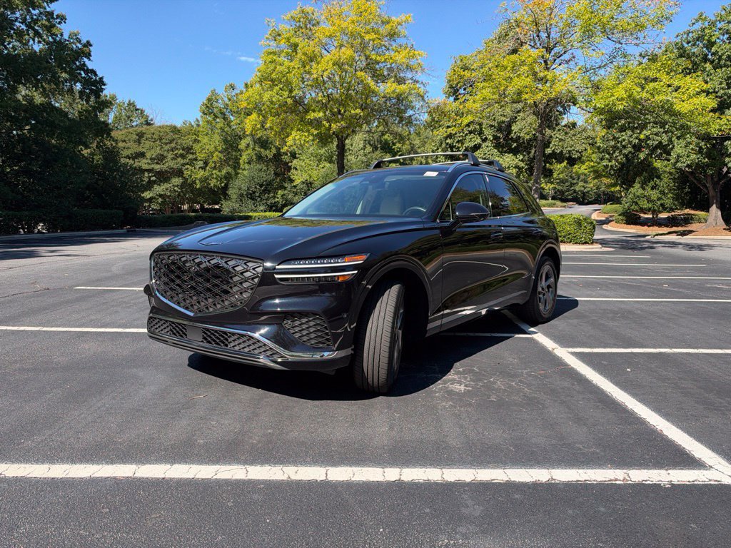 Certified 2026 Genesis GV70 2.5T Advanced AWD/4WD image 3