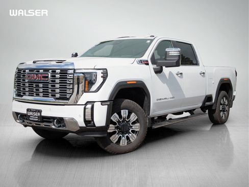 Used 2025 GMC Sierra 2500 Denali w/ Denali Reserve Package AWD/4WD image 1
