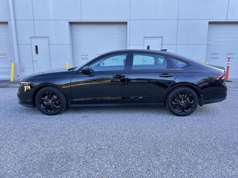 Used 2025 Honda Accord SE image 3