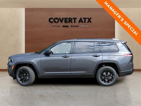 New 2025 Jeep Grand Cherokee L Altitude image 2