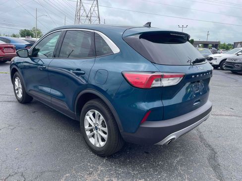 Used 2020 Ford Escape SE AWD/4WD image 3