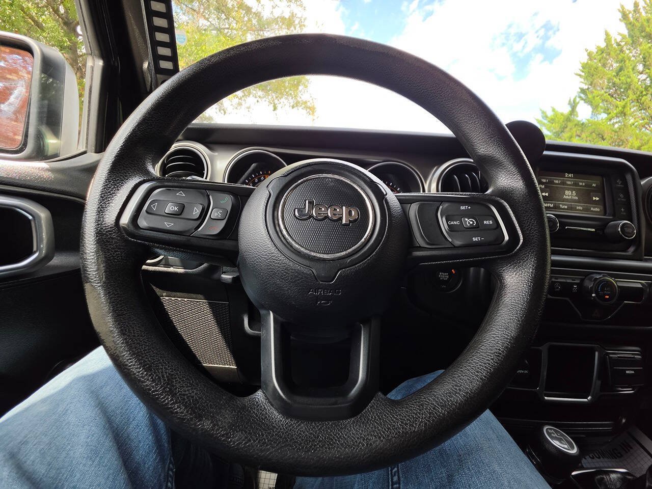 Used 2018 Jeep Wrangler Unlimited Sport AWD/4WD image 19