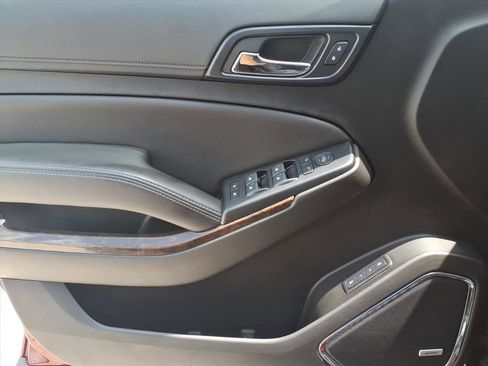 Used 2018 Chevrolet Tahoe LT AWD/4WD image 15