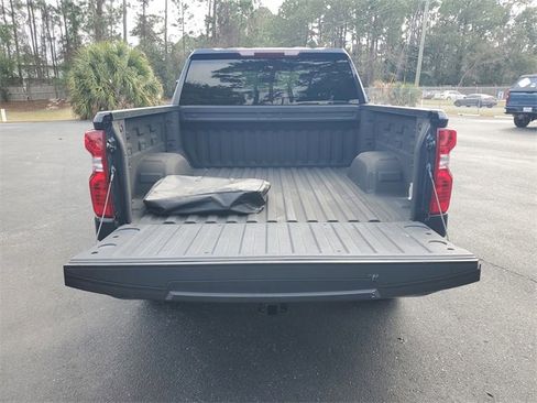 Certified 2023 Chevrolet Silverado 1500 Custom image 8