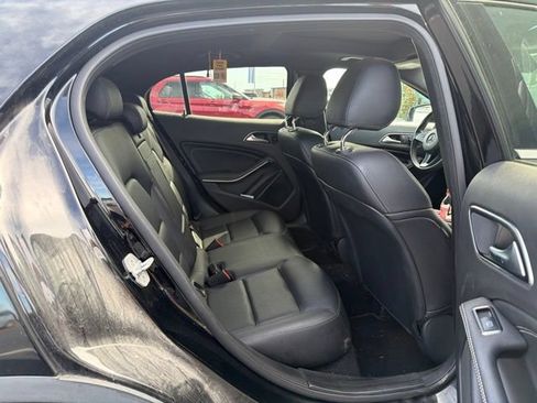 Used 2017 Mercedes-Benz GLA 250 4MATIC image 12